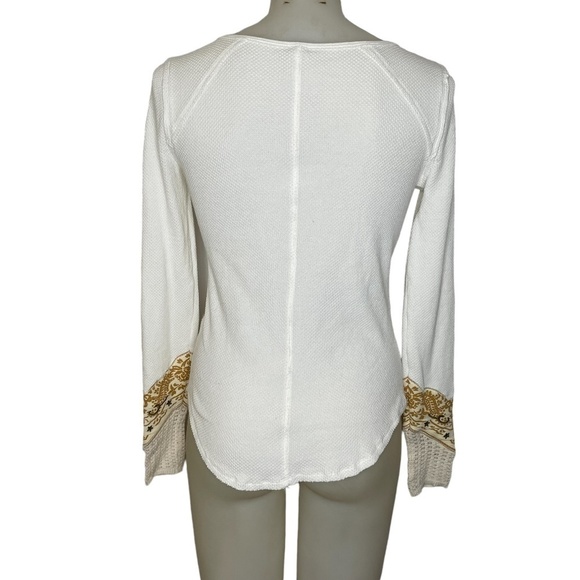 Waffle Knit White Long Sleeve Top With Boho Pattern On Sleeve - Picture 4 of 15
